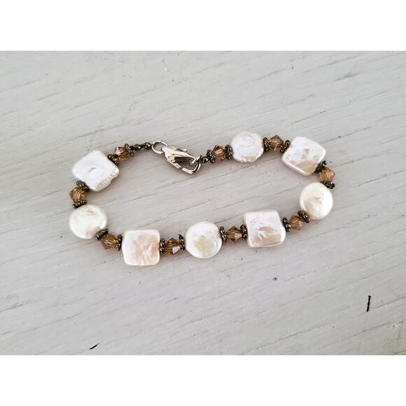 Cultured Pearl and Beaded Bracelet - Picture 1 of 5